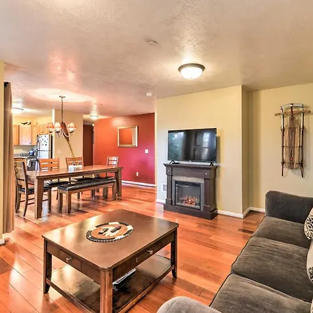 Adorable Victor Retreat Near Skiing&Hiking!